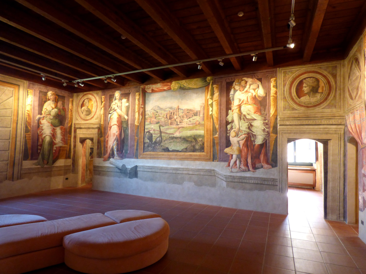 Il castello di Gambatesa e i suoi bellissimi affreschi - Gambatesa | Secret World Trip Planner