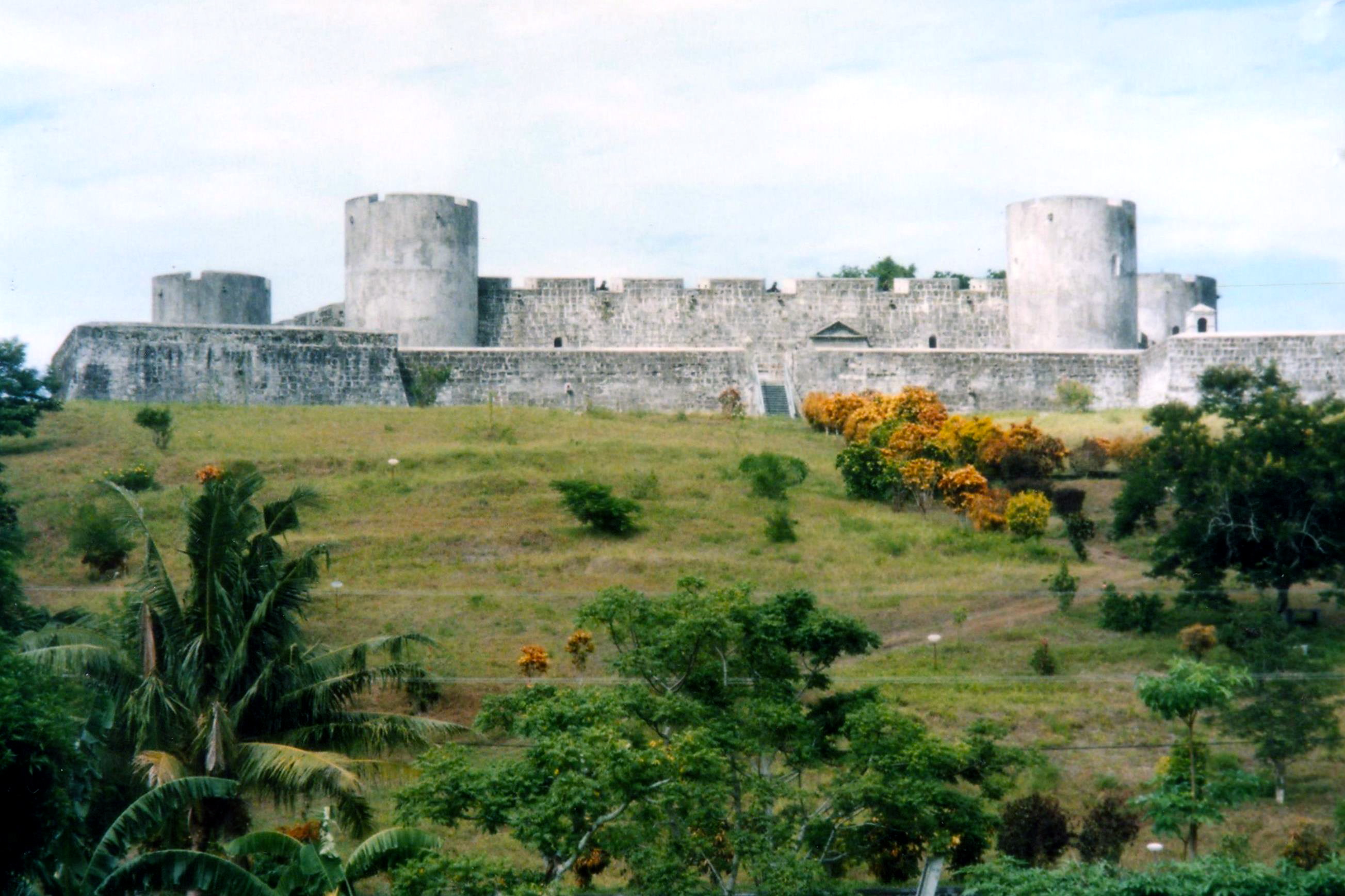 Fort Belgica - Kabupaten Maluku Tengah | Secret World Trip Planner
