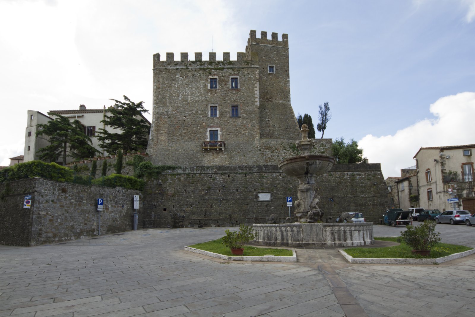Castelul Manciano - Manciano | Secret World Trip Planner