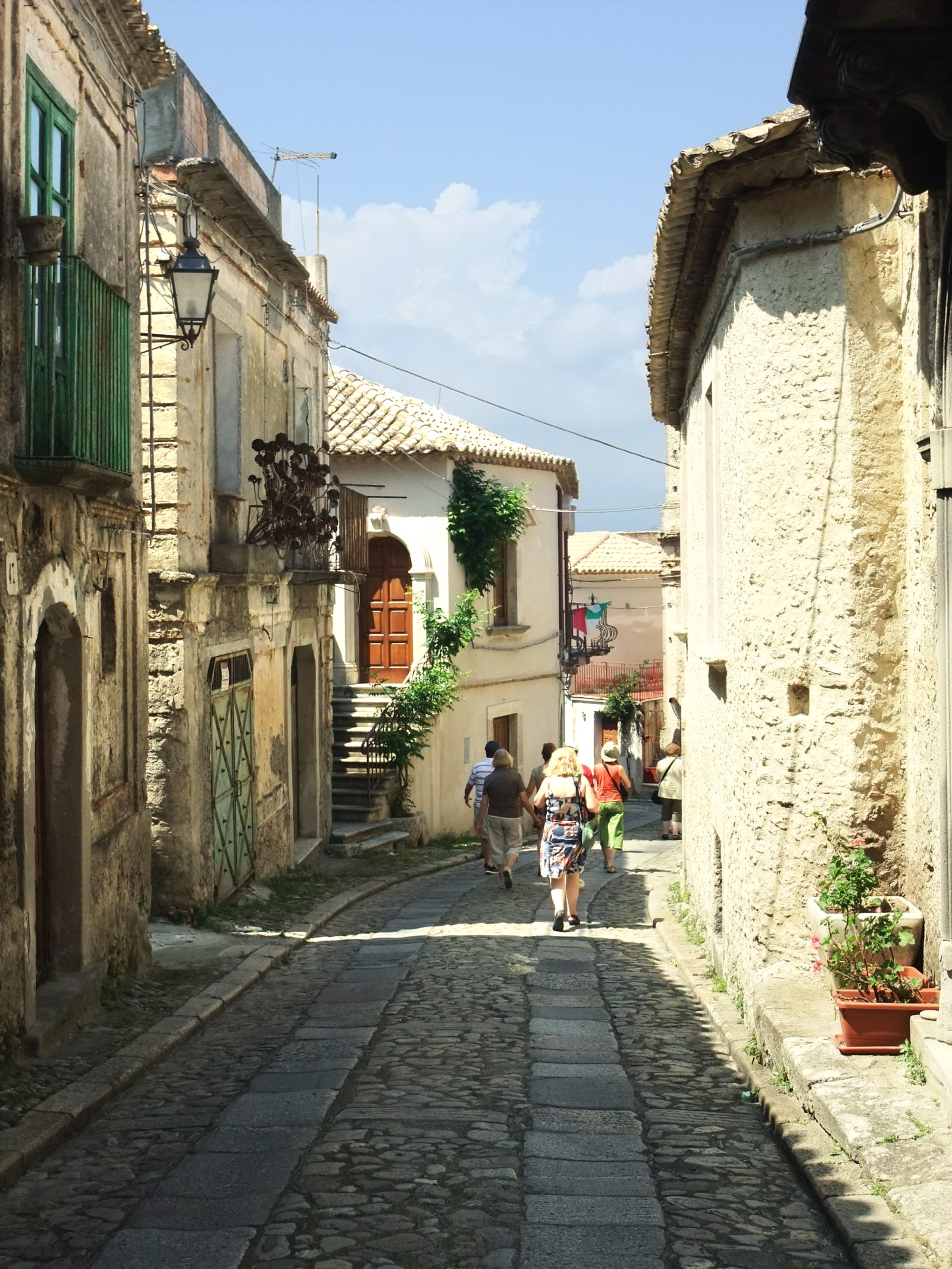 Village of Gerace, Norman and Byzantine soul of Calabria - 89040 Gerace RC | Secret World Trip Planner
