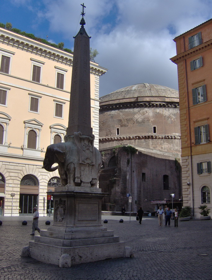 Piazza della Minerva and her Chick - Roma | Secret World Trip Planner