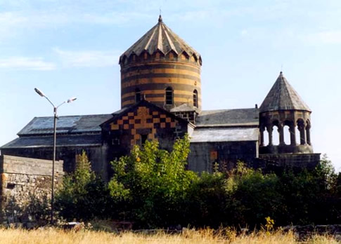 Monastério Mughni - Ashtarak | Secret World Trip Planner