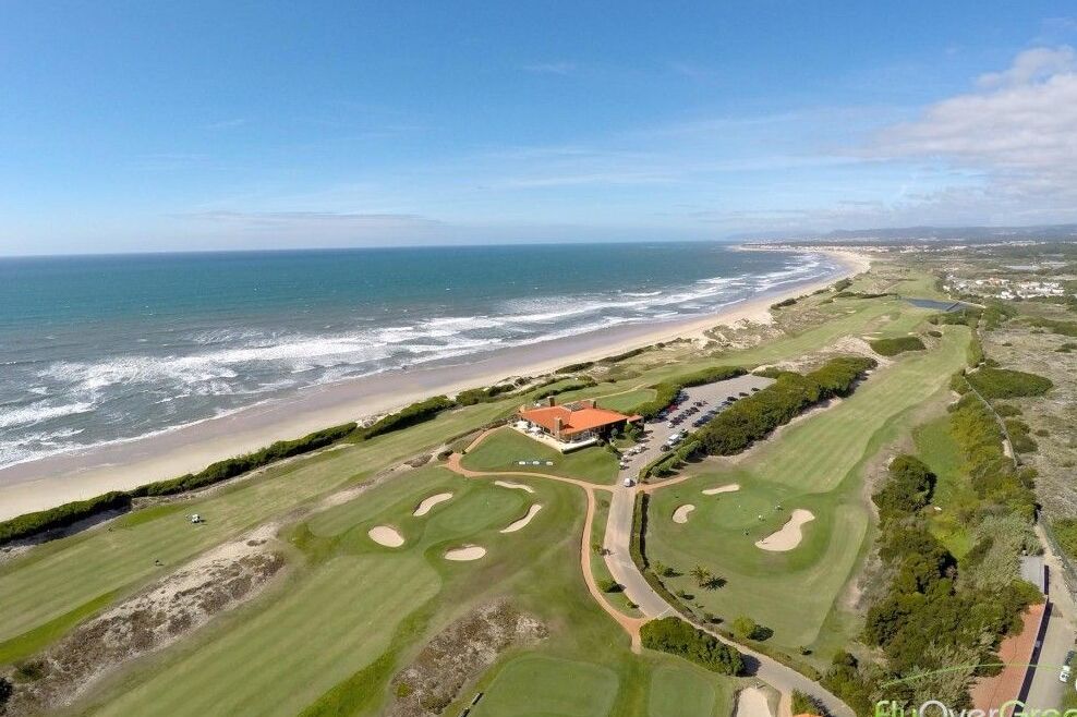 Estela, Golf en el océano - Póvoa de Varzim | Secret World Trip Planner