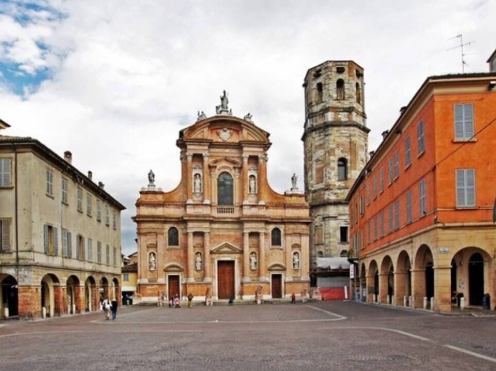 Reggio Emilio: Basilica of San Prospero - Reggio Emilia | Secret World Trip Planner