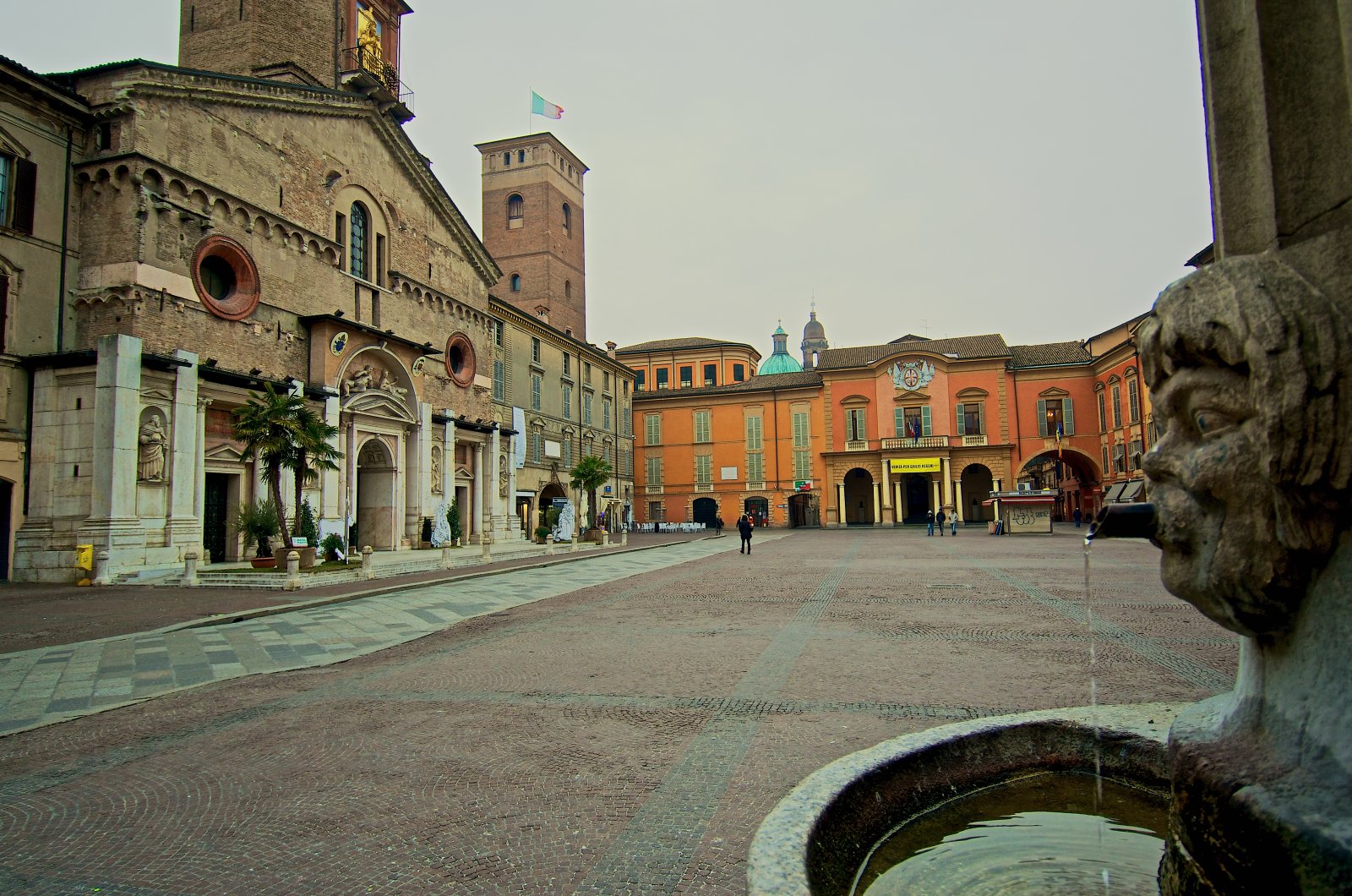 Catedral de Reggio Emilia - Reggio Emilia | Secret World Trip Planner