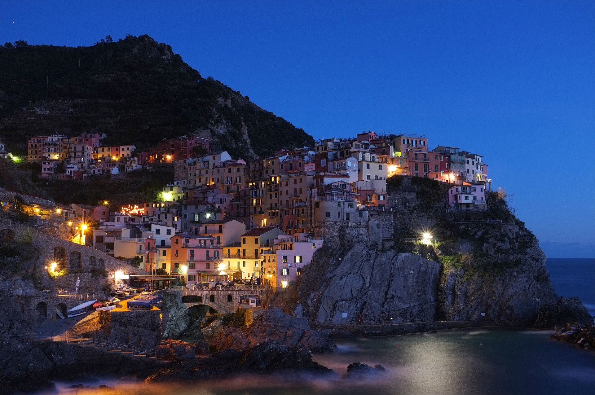 Fünf Länder: Weltwunder - Vernazza | Secret World Trip Planner