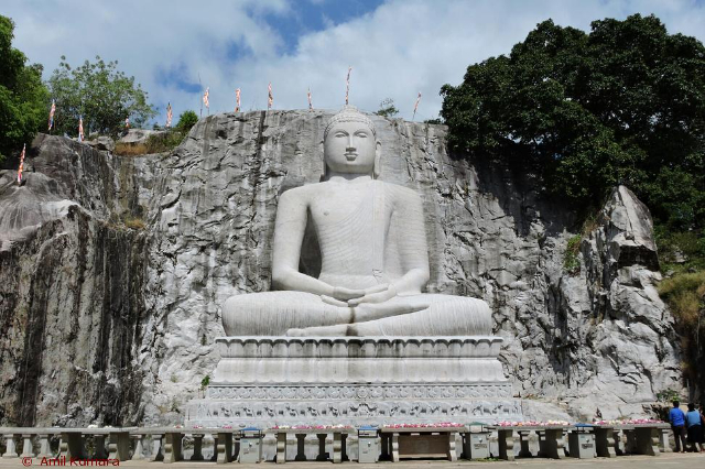 Estatua de Buda de Rambodagalla - Rambadagalla | Secret World Trip Planner