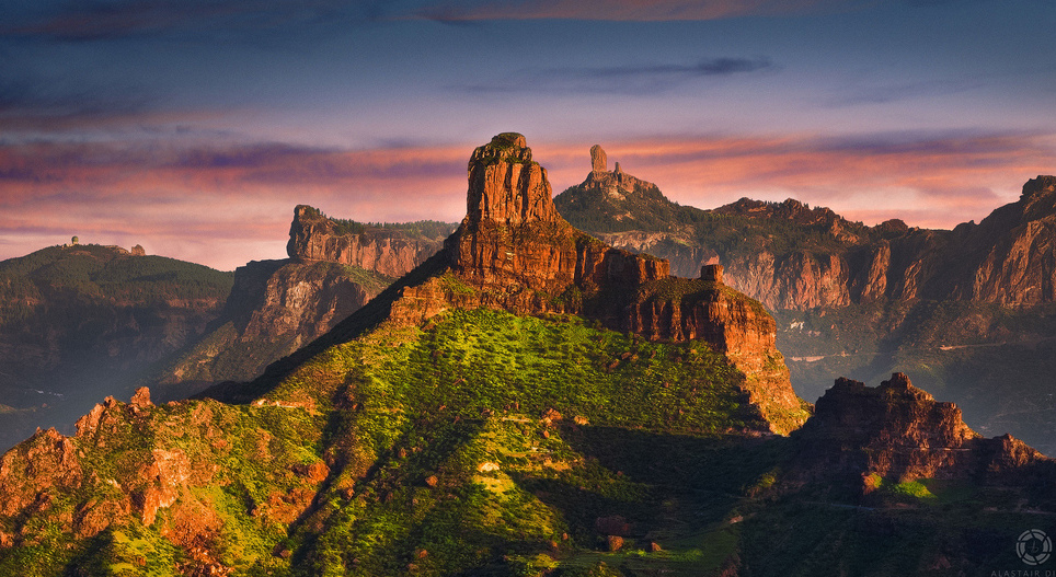 Roque Nublo, una de las rocas naturales más grandes del mundo. — 35369