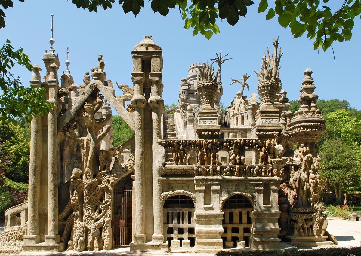 Palacio ideal - Hauterives | Secret World Trip Planner