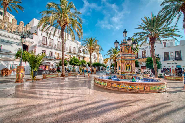 Fontaine grenouille - Tarifa | Secret World Trip Planner