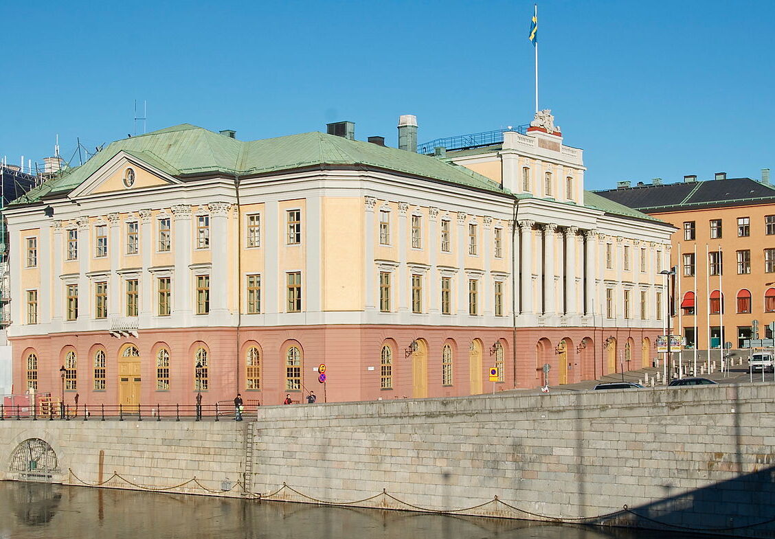 El Palacio de Arvfursten en Estocolmo - Gustav Adolfs torg 1 | Secret World Trip Planner