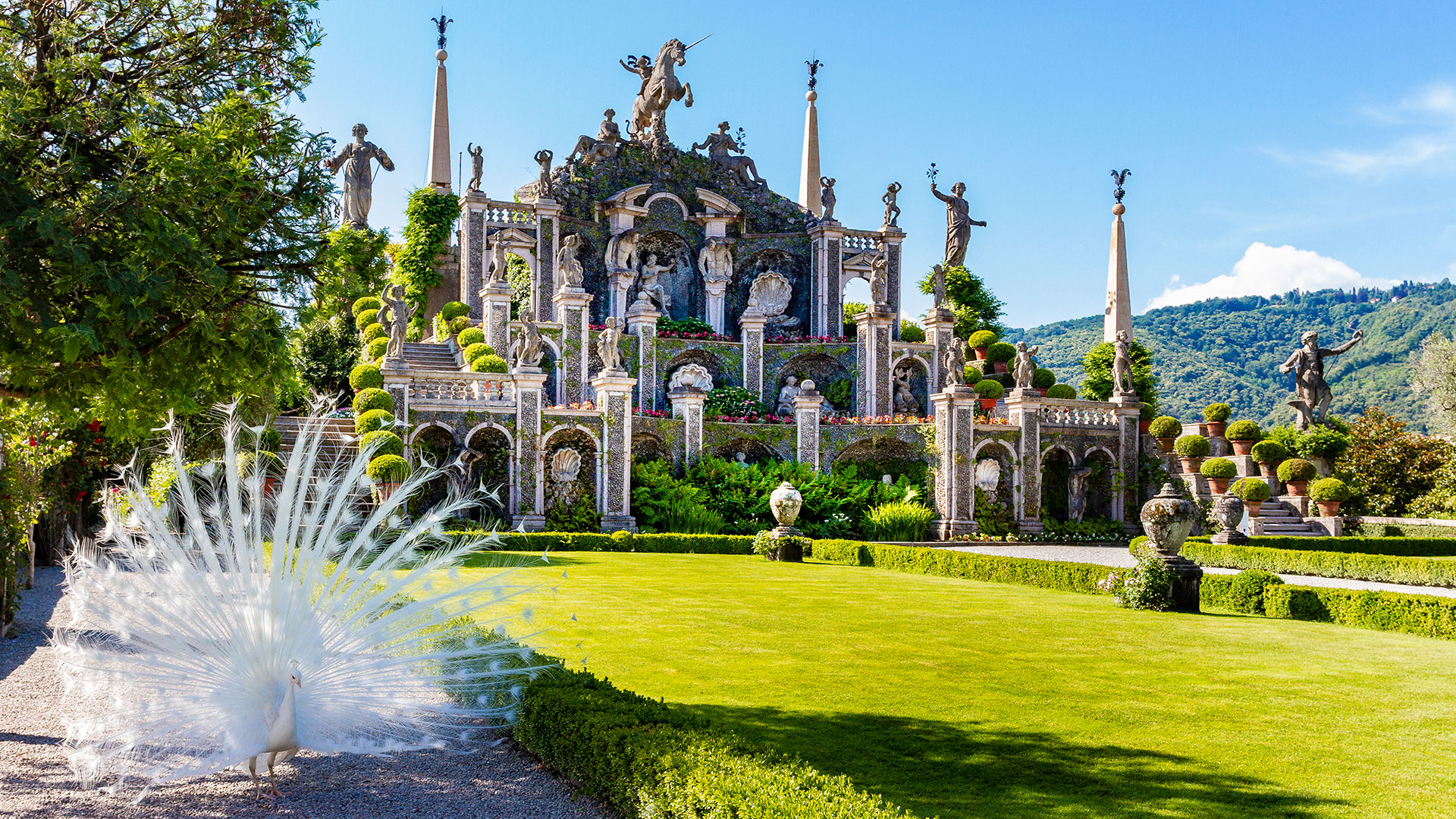 Isola Bella y el Palacio Borromeo - Isola Bella | Secret World Trip Planner