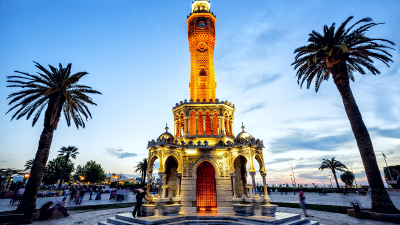 Torre dell'orologio di Smirne - İzmir Saat Kulesi | Secret World Trip Planner