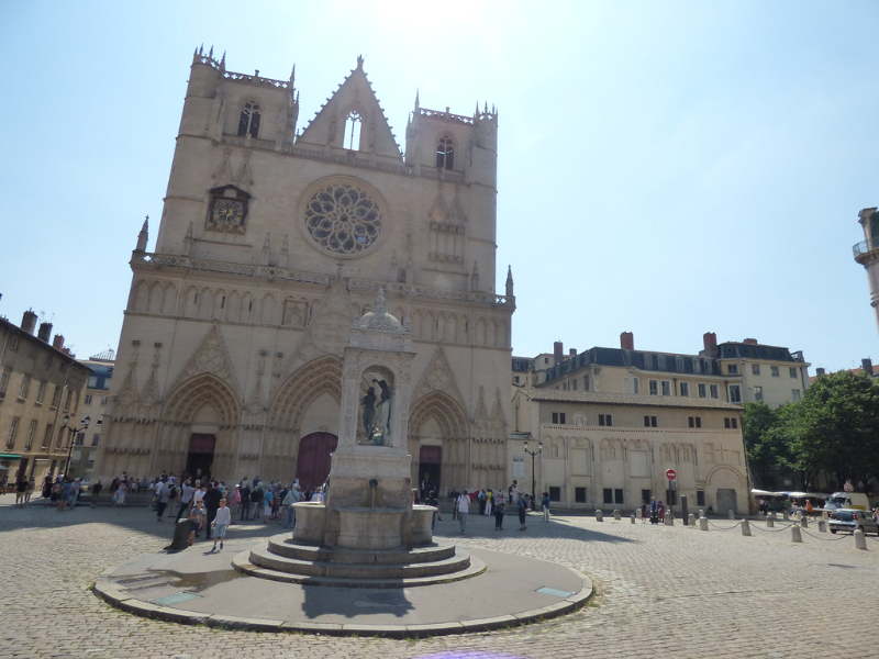Katedrala Saint-Jean - Lyon | Secret World Trip Planner