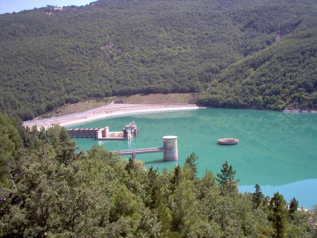 Loch na Ponte Fontanelle - Anzi | Secret World Trip Planner