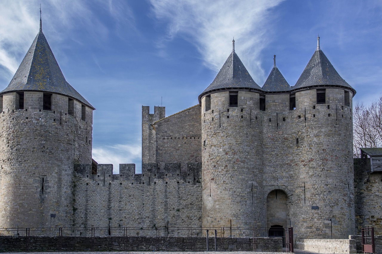 El Château Comtal (Castillo del Conde) en Carcassonne - Carcassonne | Secret World Trip Planner