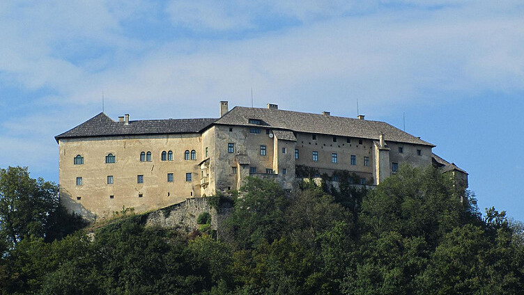 Schloss Hollenburg (Slowenien: Humberk):eine mittelalterliche Burg - Köttmannsdorf | Secret World Trip Planner