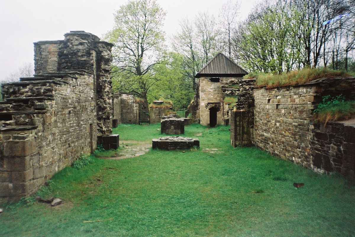 Rovine del monastero di Hovedøya - Oslo | Secret World Trip Planner