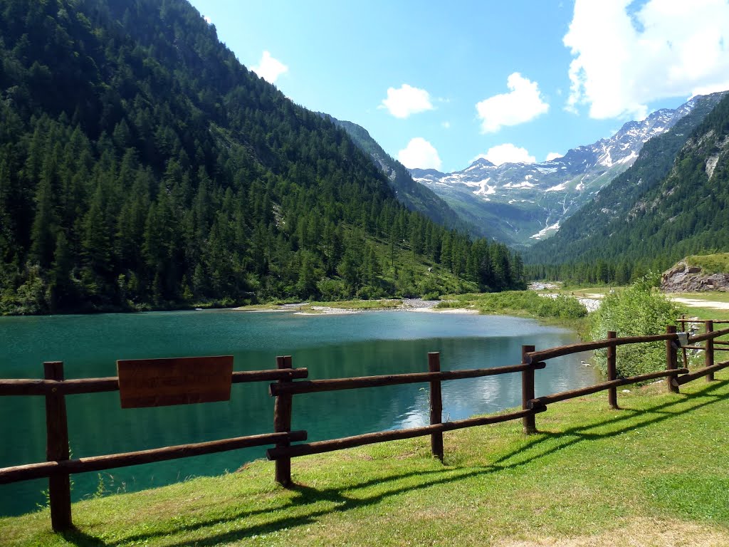 Liqeni i zanave dhe Kroçeta - Lago delle Fate | Secret World Trip Planner