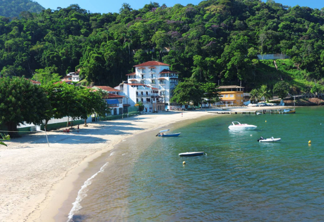 Plage de Bonfim - Angra dos Reis | Secret World Trip Planner
