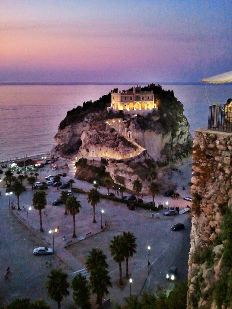 দ্বীপের এস মারিয়া - Tropea | Secret World Trip Planner