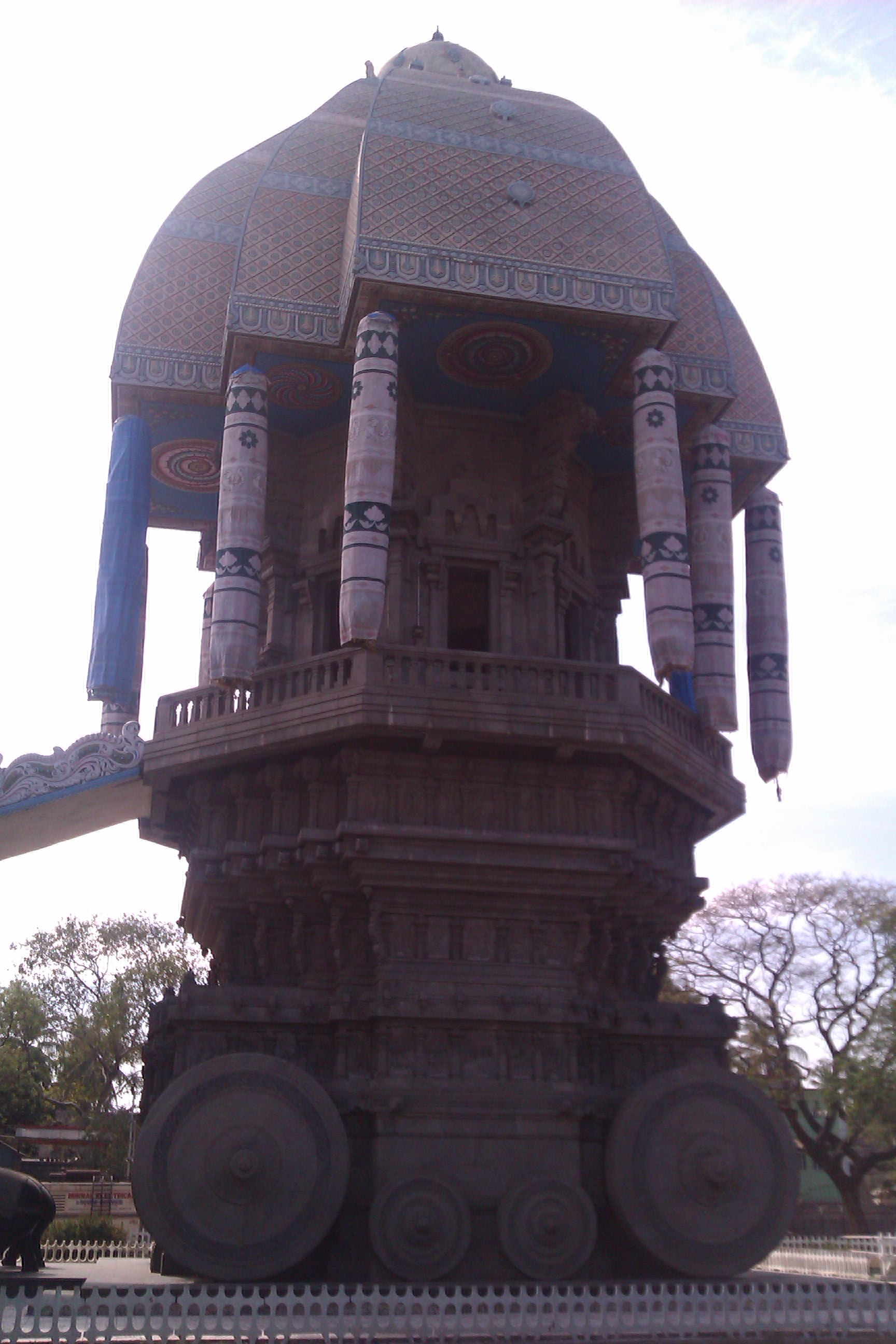 Monumento a Valluvar Kottam - Chennai | Secret World Trip Planner