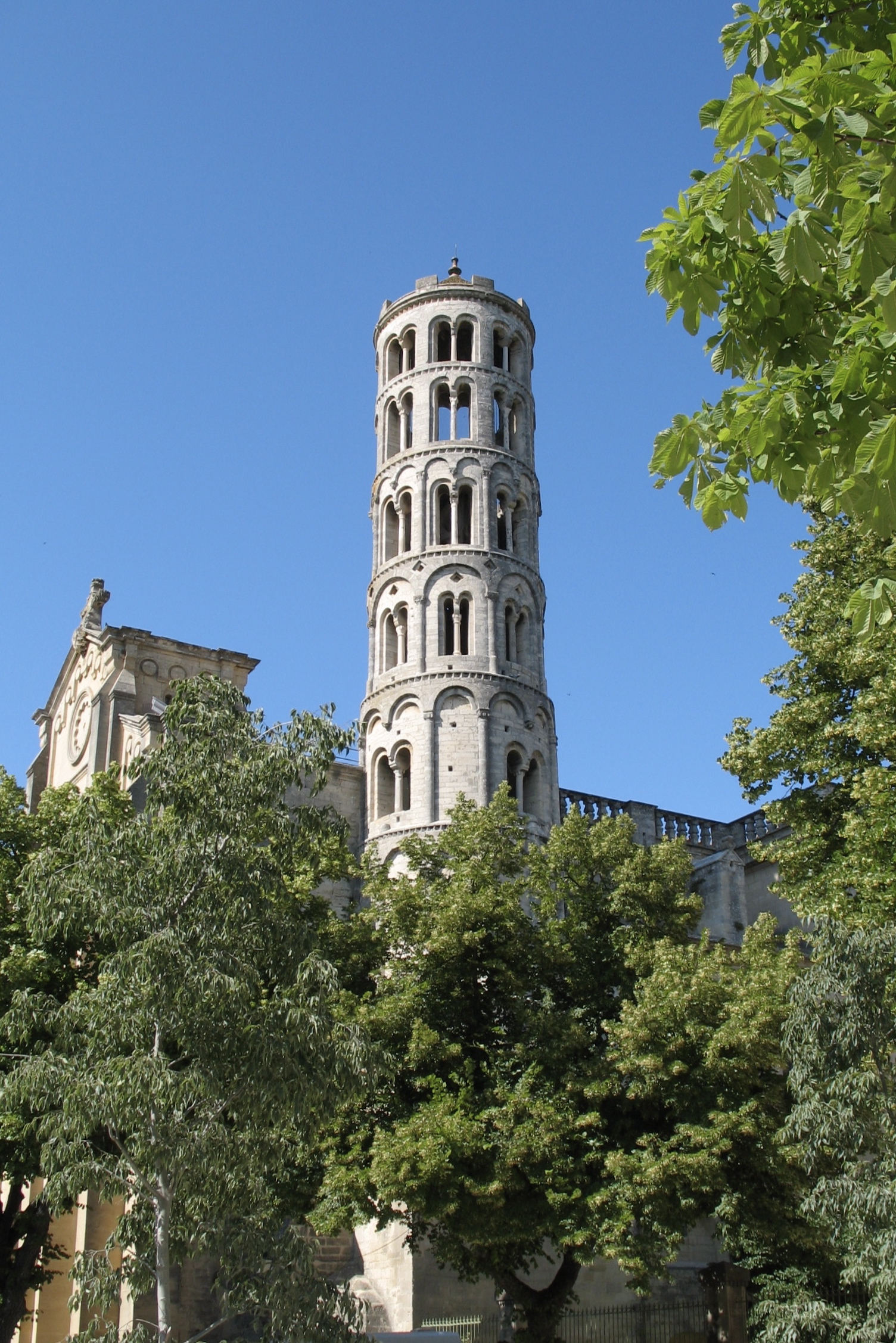Uzes: een echte parel van de Provence - Uzès | Secret World Trip Planner
