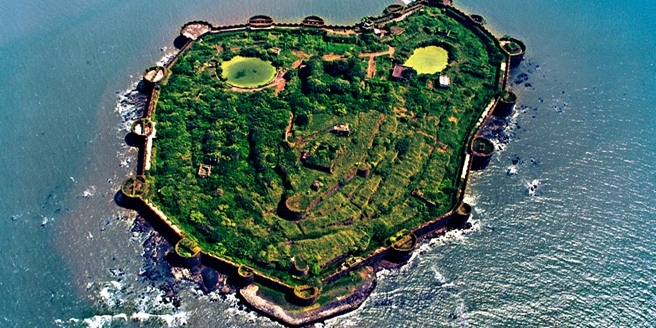 Maharashtra: il forte portoghese Arnala - Arnala | Secret World Trip Planner
