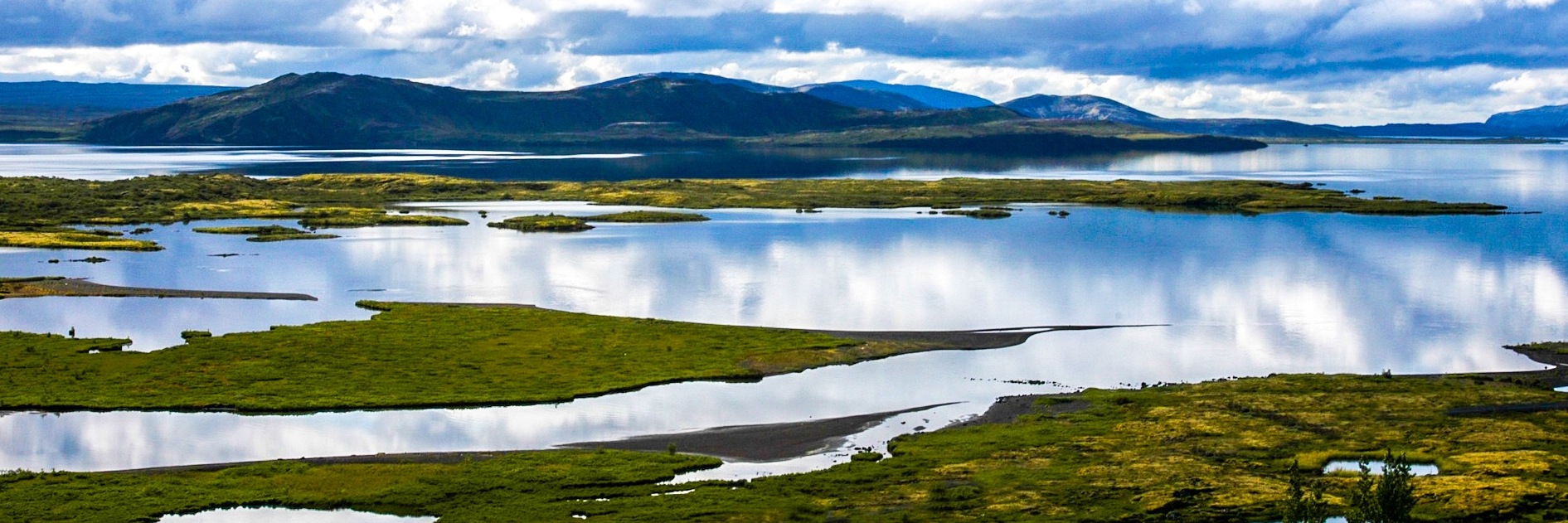 Lake Thingvallavatn,the largest natural lake of Iceland - Þingvallavatn | Secret World Trip Planner