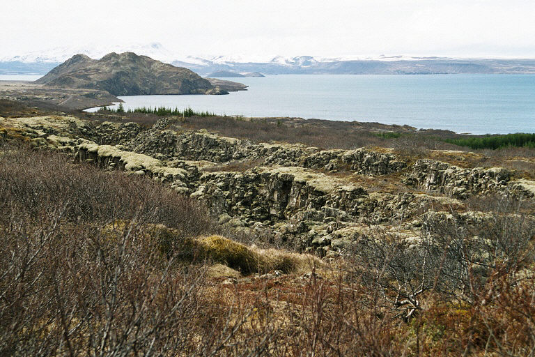Lake Thingvallavatn,the largest natural lake of Iceland - Þingvallavatn | Secret World Trip Planner