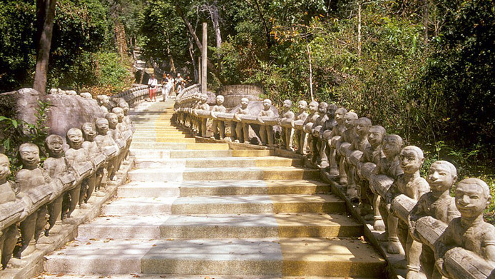 Пном Сантук, адно з самых святых месцаў Камбоджы - Provincia di Kampong Thom | Secret World Trip Planner
