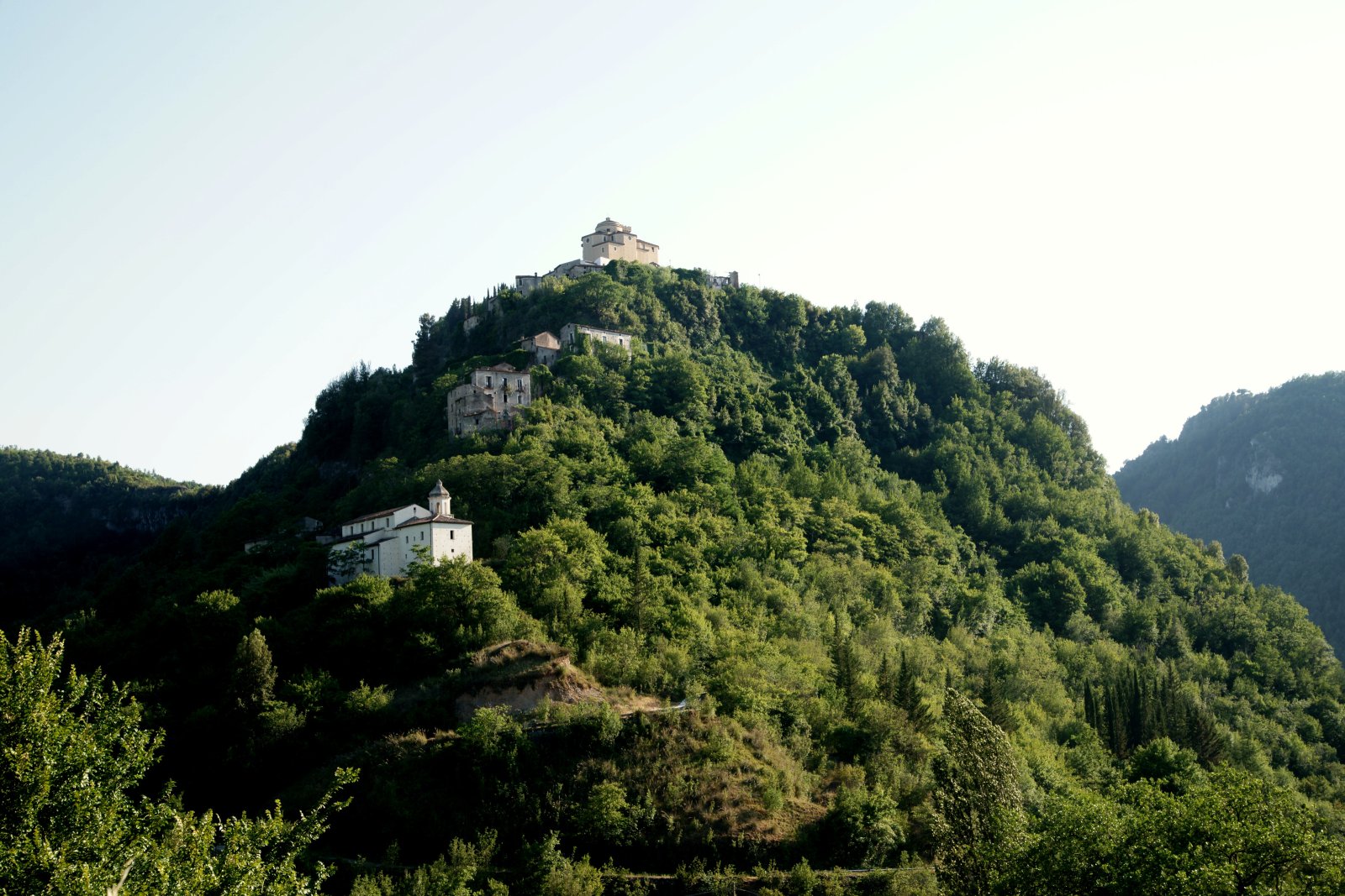 Castillo de Laino en Calabria - Laino Castello | Secret World Trip Planner