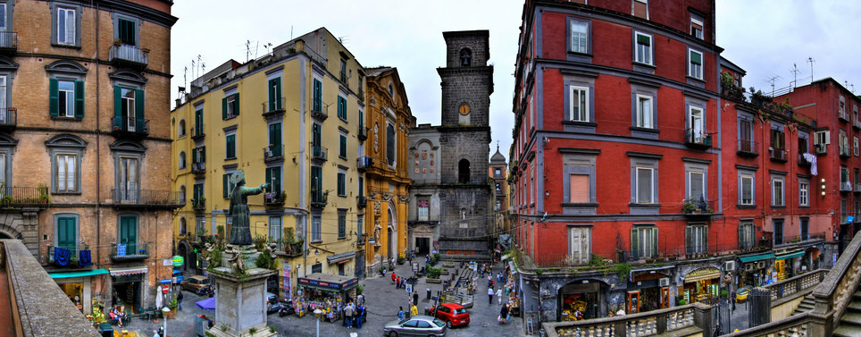 Neapelj / Piazza San Gaetano  - Napoli | Secret World Trip Planner
