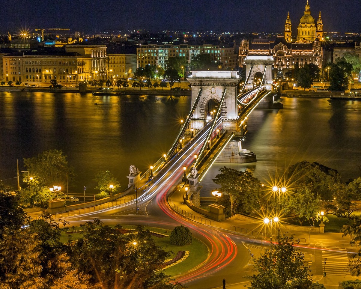 Most Széchenyi na Donavi - Budapest | Secret World Trip Planner