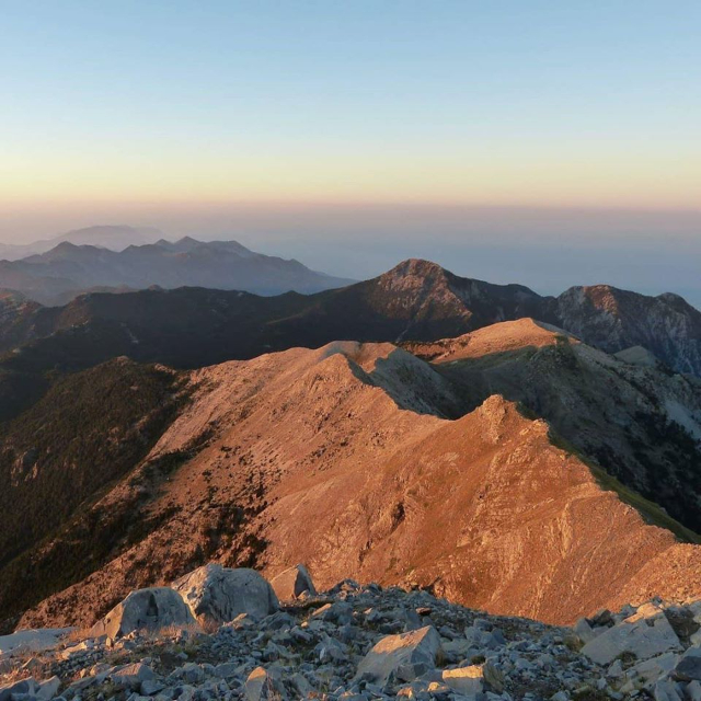 Randonnée au mont Taygète : Une aventure dans la nature grecque - Taygetus | Secret World Trip Planner