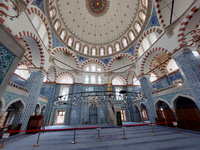 Рустем Паша сүм - Moschea di Rüstem Pascià | Secret World Trip Planner