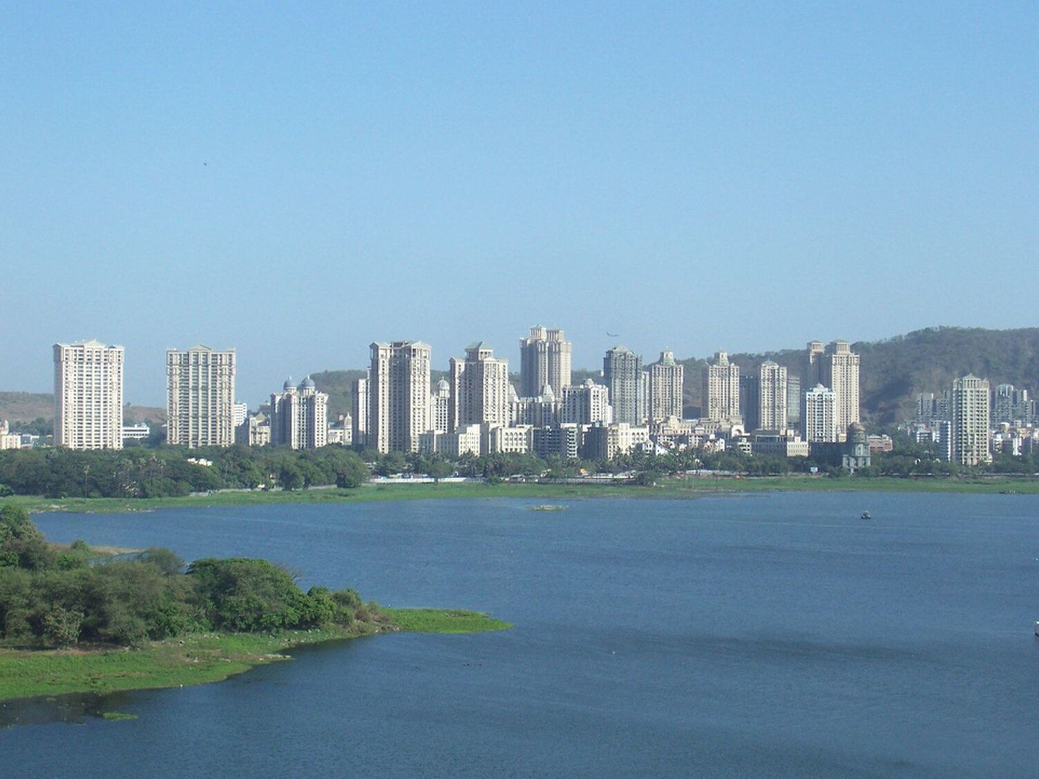 Liqeni pauei Ku të harrosh kaosin e jetës së përditshme - Mumbai | Secret World Trip Planner