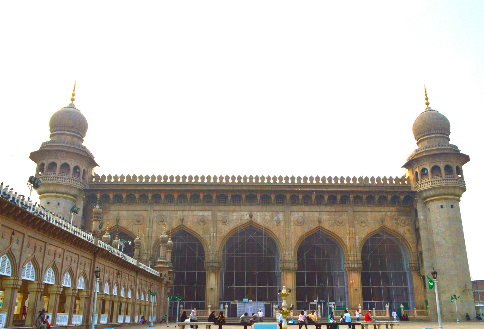 Mecca Masjid est l'un des plus grands temples du monde - Hyderabad | Secret World Trip Planner