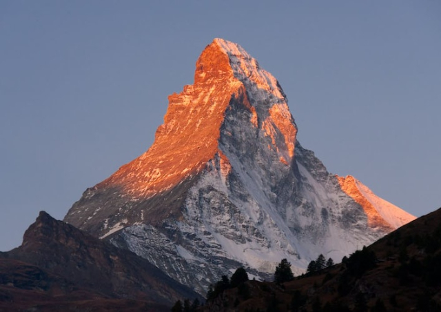 Солвай Бивуак - Zermatt | Secret World Trip Planner