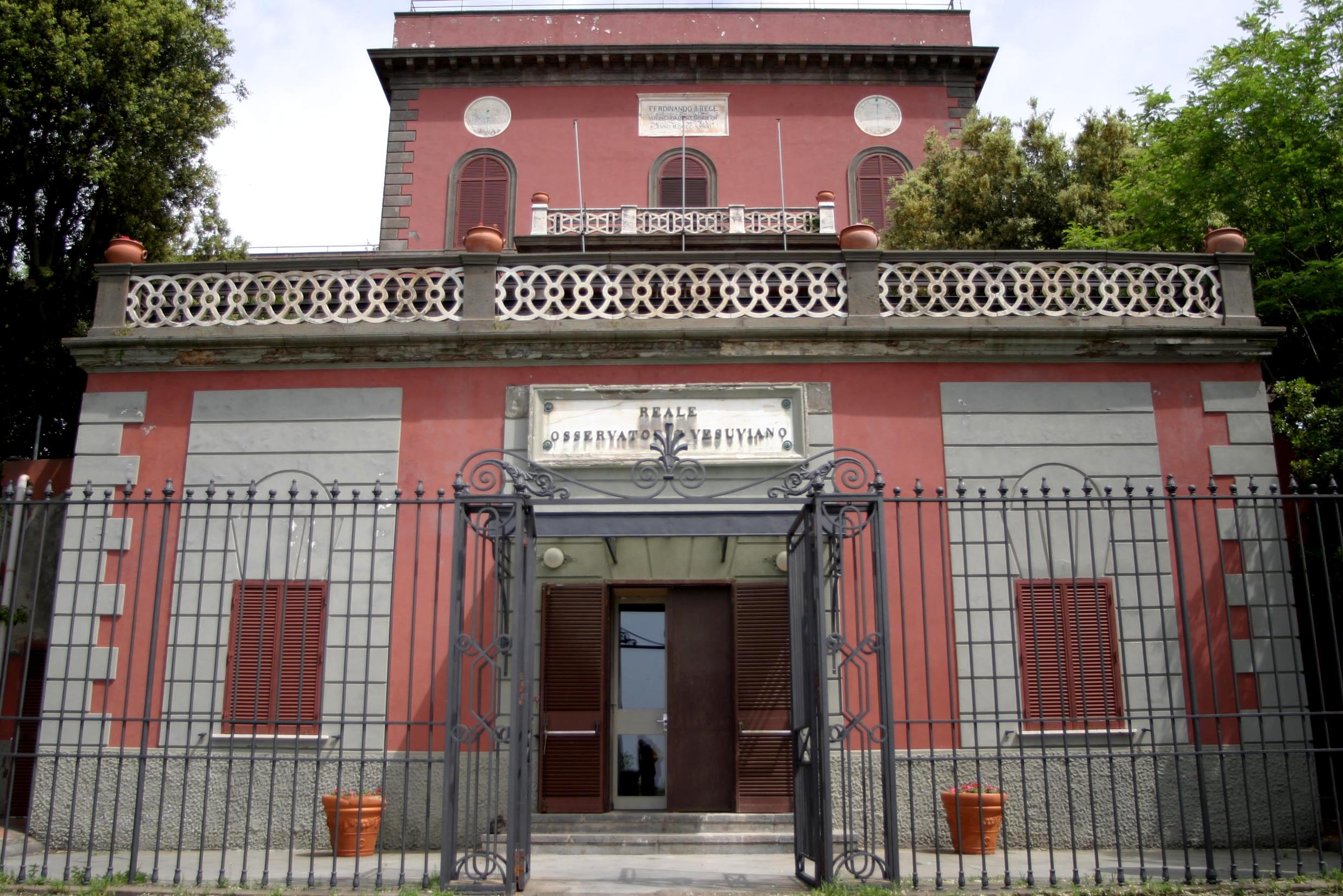 Vesuvius Observatory - Contrada Osservatorio | Secret World Trip Planner