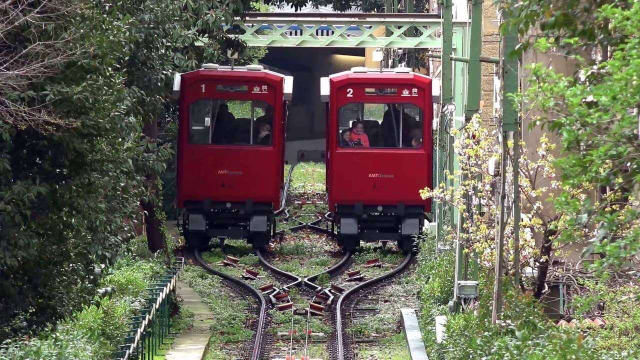 רכבל של גנואה - Genova | Secret World Trip Planner