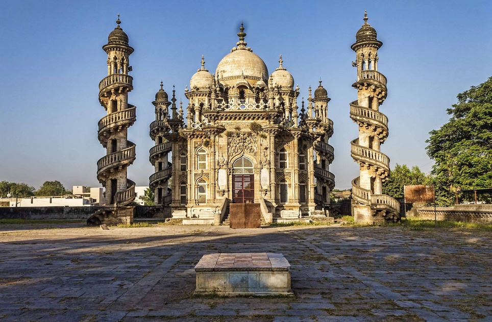 Mahabat Maqbara,an Indo-Islamic architectural masterpiece — Gujarat 362001