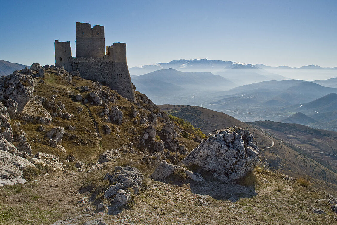 Itu Calascio Kubu - Calascio | Secret World Trip Planner
