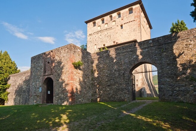 Castle Dal Verme — Zavattarello