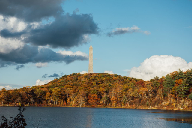 High Point Mountain: Una vetta di bellezza naturale e viste panoramiche nel New Jersey - Montague | Secret World Trip Planner