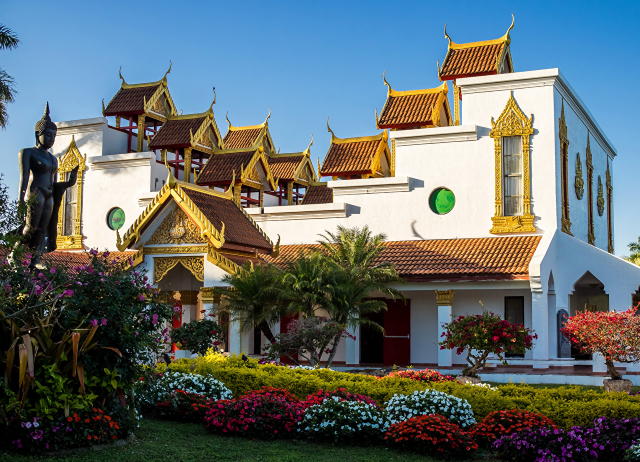 Temple bouddhiste Wag Buddharangsi - Homestead | Secret World Trip Planner