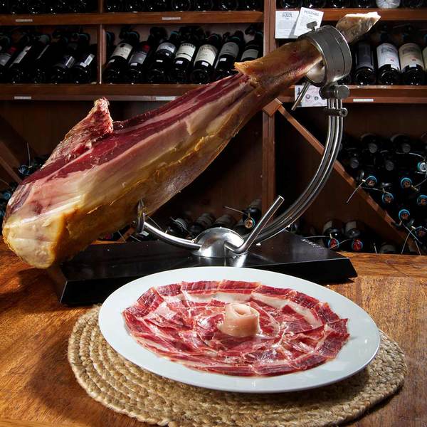Jamon Iberico or Pata Negra:The Finest in the World - Estremadura | Secret World Trip Planner