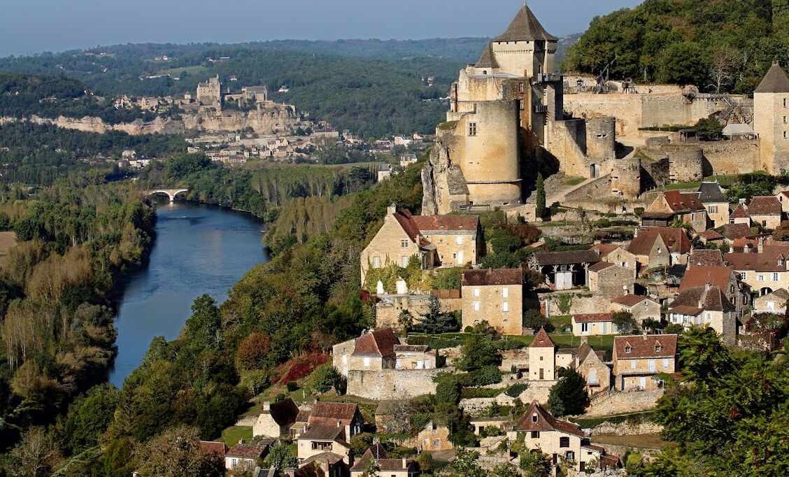 Beynac is one of the most beautiful villages in France - Beynac-et-Cazenac | Secret World Trip Planner