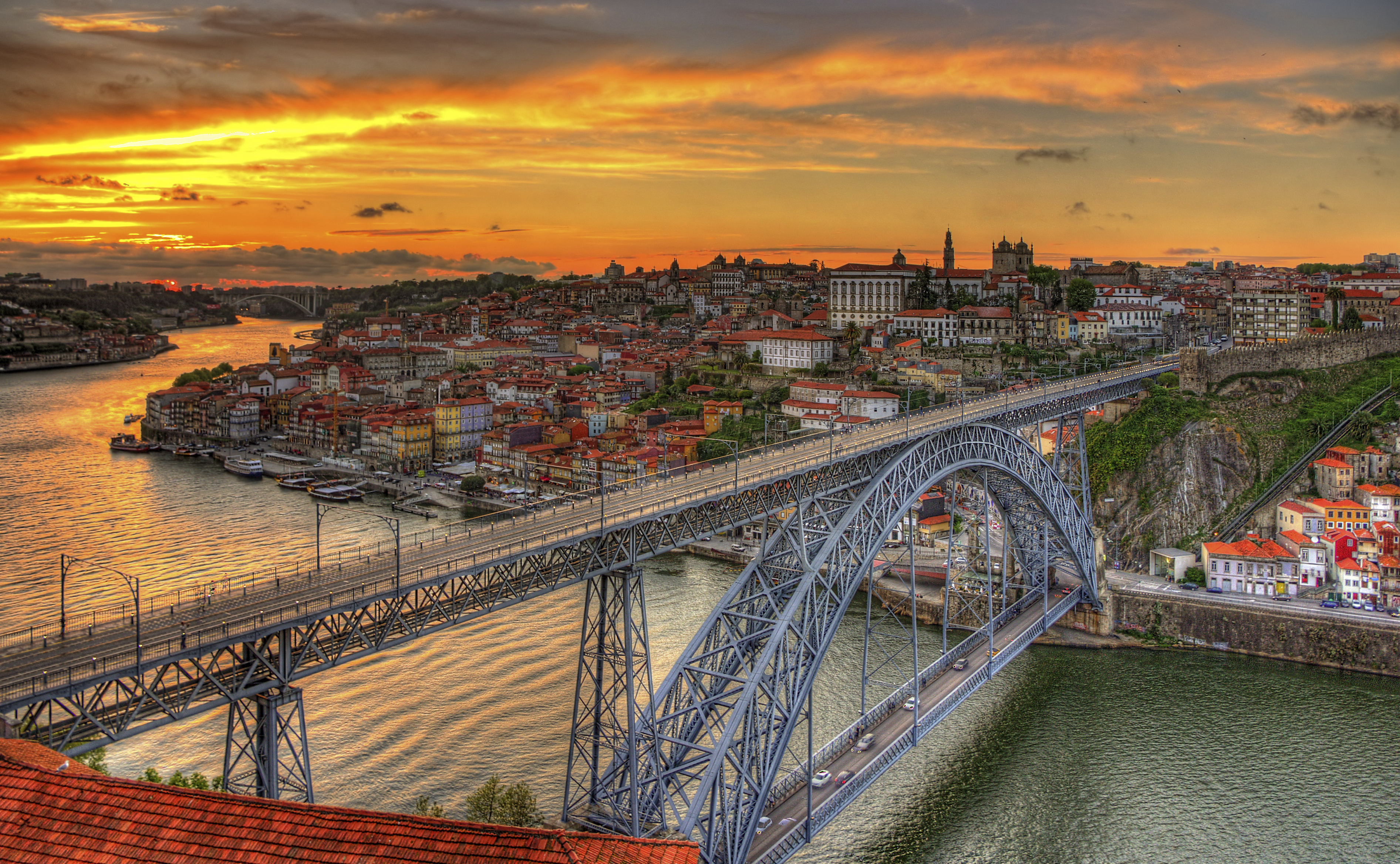 Die von Théophile Seyrig erbaute Brücke Dom Luís I - Porto | Secret World Trip Planner
