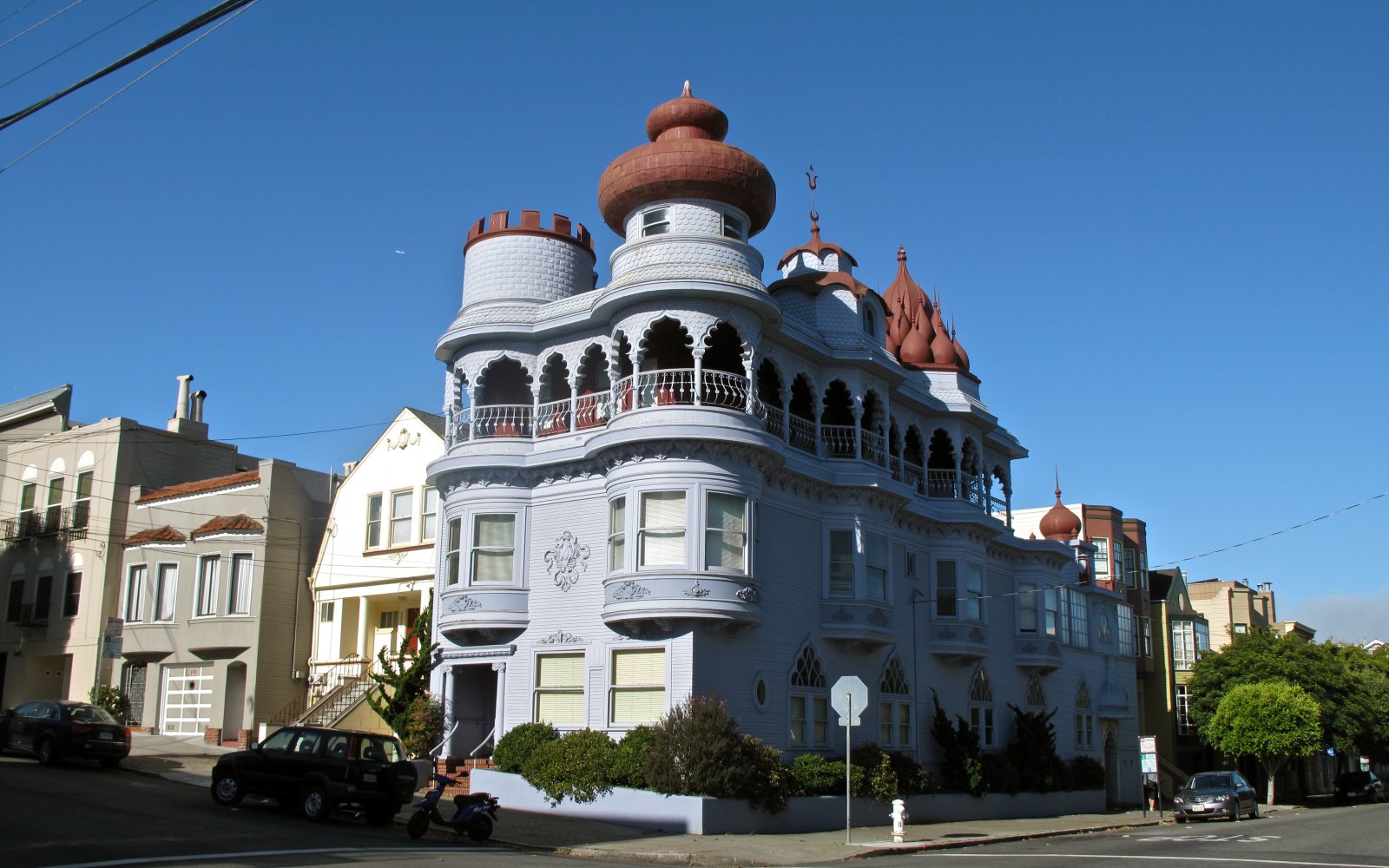 California: El Templo Vedanta - San Francisco | Secret World Trip Planner